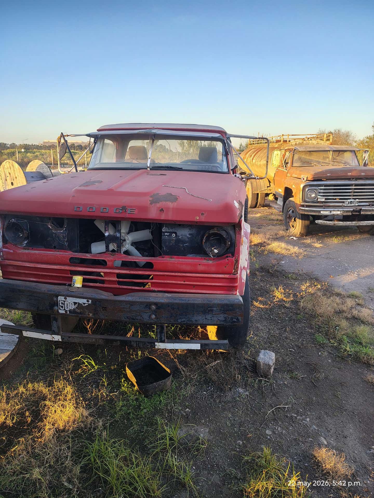 Camion Dodge 800 , Cantidad: 1 unidad, Condición: usado, con posibles faltantes. LOC: Arroyo Seco, provincia de Santa Fe