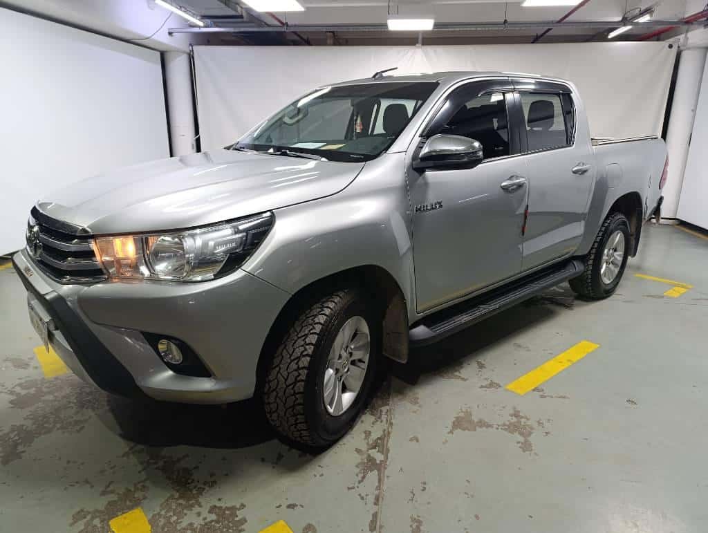 TOYOTA PICK UP HILUX 4X2 D/C SRV 2.8 TDI 6 M/T, Año 2018. DOM: AC342TN. Ubicación: Guarda Vehicular San Fernando, provincia de Buenos Aires