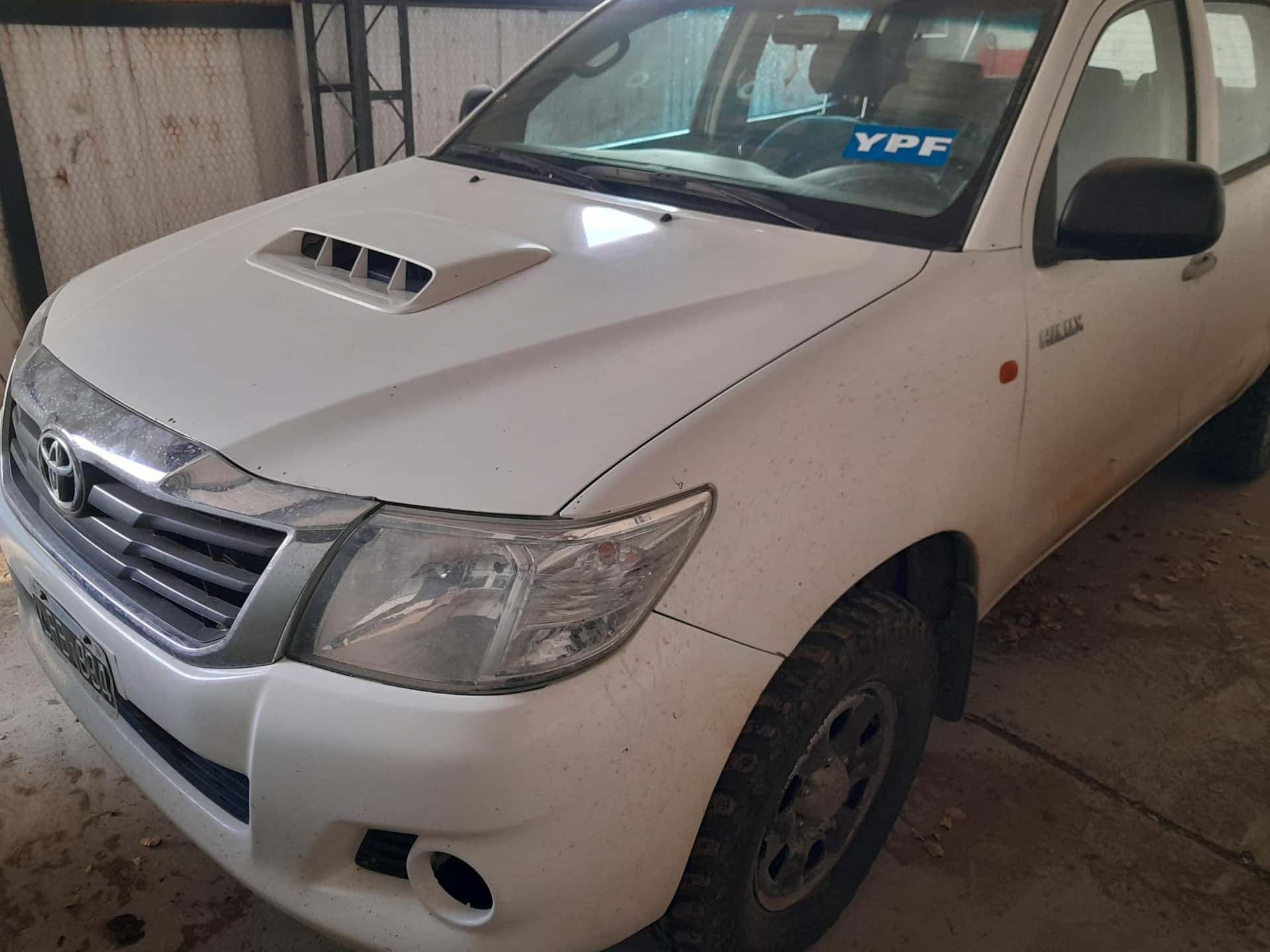 TOYOTA PICK-UP HILUX 4X4 CABINA DOBLE DX PACK 2.5 TDI, Año 2012. DOM: LRB834. Ubicación: Cañadón Seco, provincia de Santa Cruz