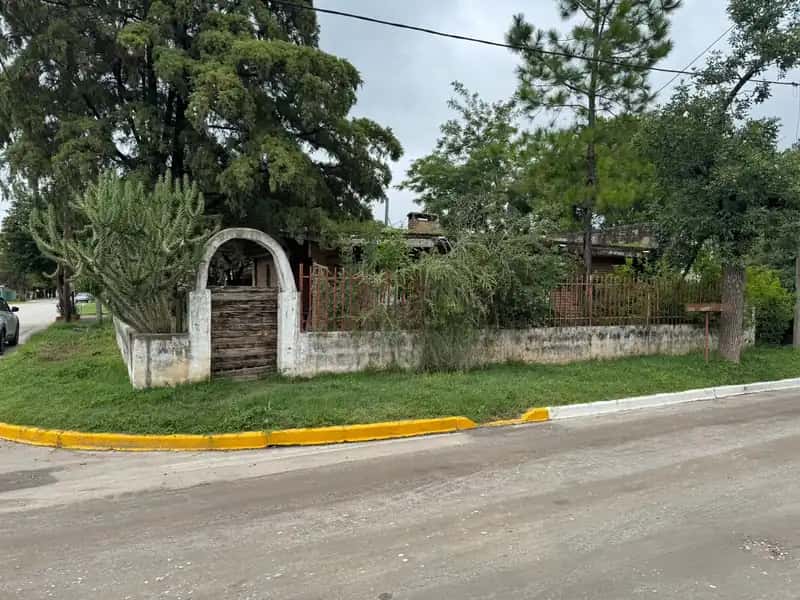 INM. EN VILLA PARQUE SANTA ANA – 490 M2 - 3 DORM