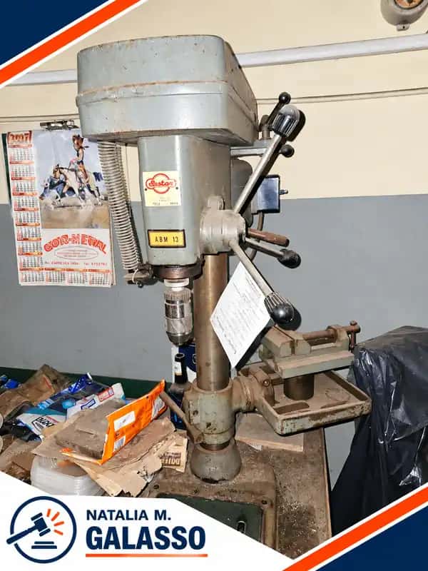 . Maquina de perforar Taladro de banco industrial