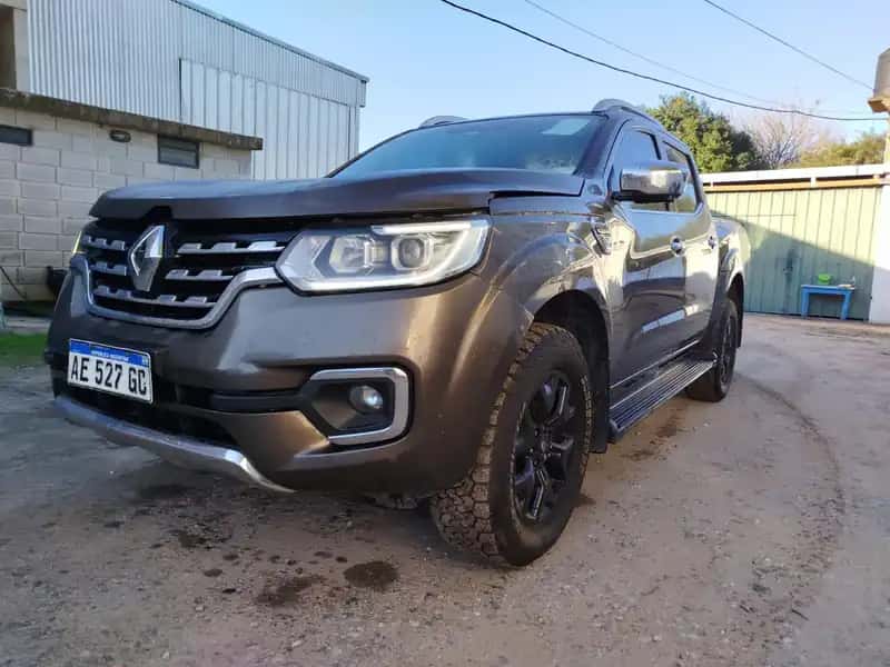RENAULT ALASKAN ICONIC 4X4 MT