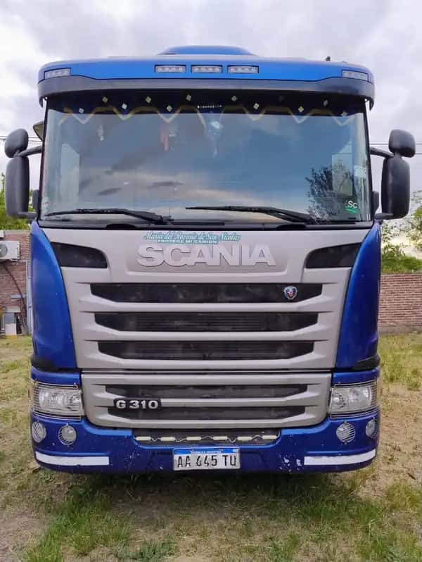 Camión marca Scania tipo tractor G 310