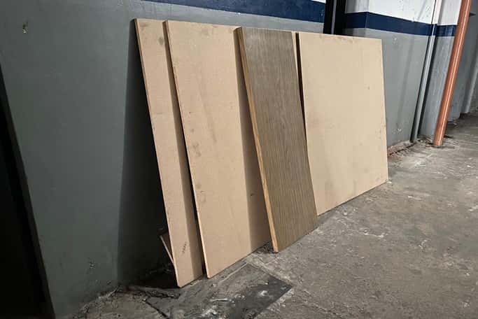 100% LOTE DE BIENES MUEBLES VARIOS
