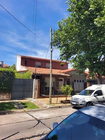 Subasta 100% de inmueble en Ezpeleta 630 Martinez, Partido de San Isidro, en DOLARES Y OCUPADO