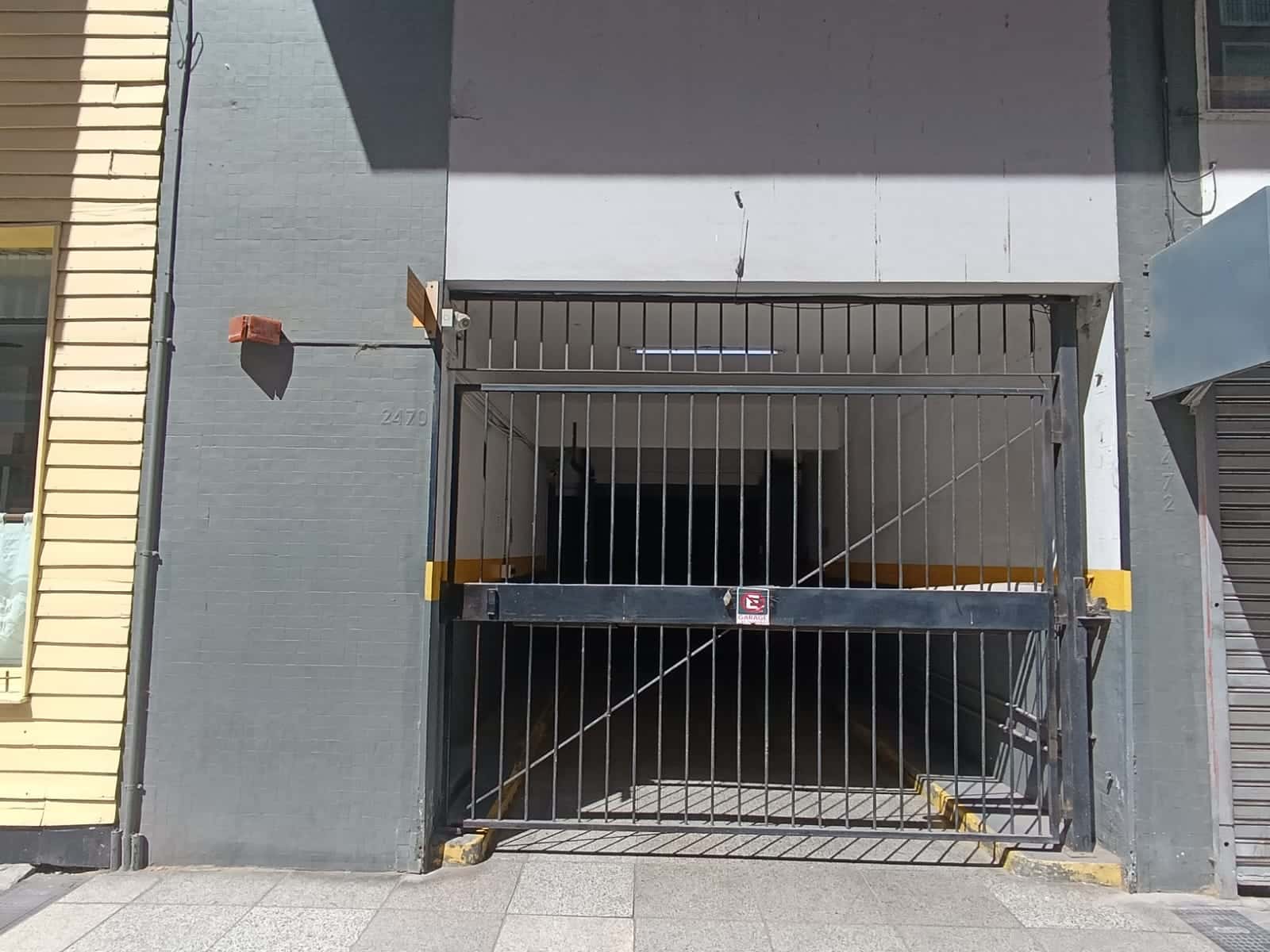 SUBASTA EN BLOCK de TRES COCHERAS del inmueble ubicado en calle Bolívar N° 2470 de Mar del Plata.