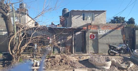EN DÓLARES- MALVINAS ARGENTINAS- CASA EN LOTE PROPIO- OCUPADA- PCIA. BS. AS.
