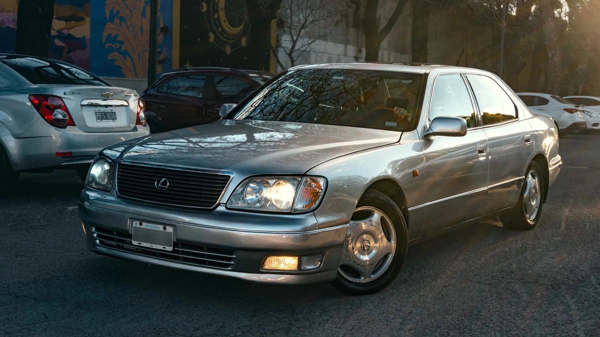 Sin Reserva: 1999 Lexus LS400