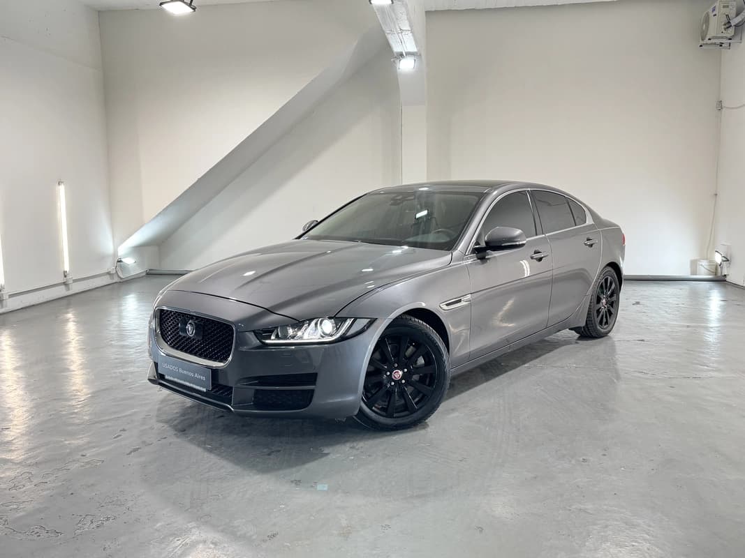 Único dueño 60K-KM 2018 Jaguar XE SE 25T