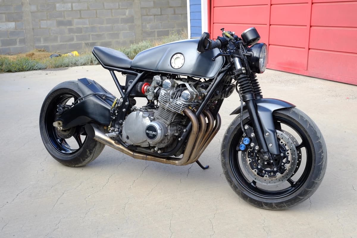 Sin Reserva: 1979 Suzuki GS 1000 "Café Racer"