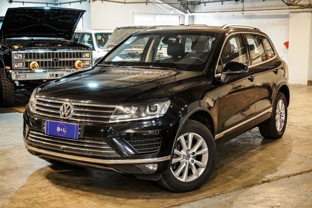 Sin Reserva: 110K-KM 2017 Volkswagen Touareg 3.0 V6 TDI Blindado RB3 by Armoring Systems