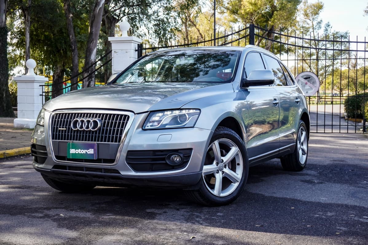 2011 Audi Q5 2.0T Quattro S-Tronic