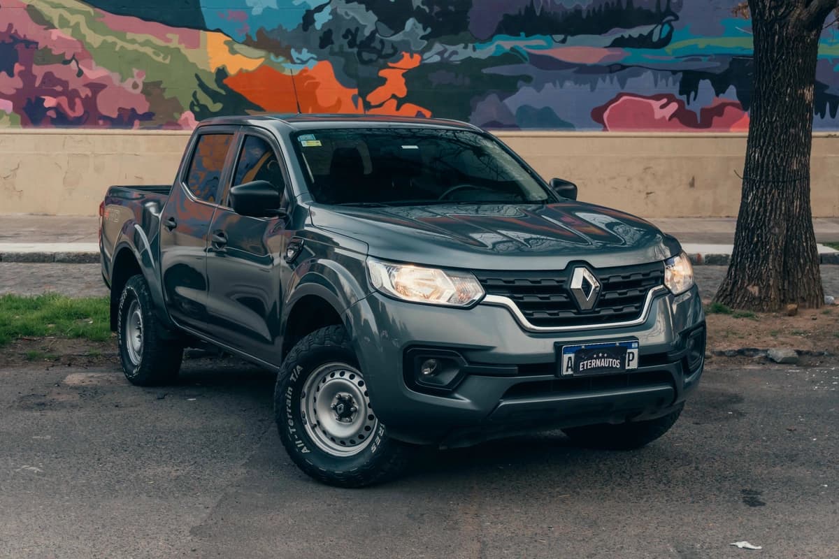 Sin Reserva: Único Dueño 2022 Renault Alaskan Confort 4x4