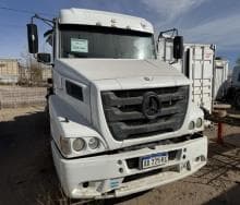 CHASIS CON CABINA DORMITORIO MERCEDES