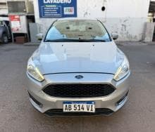 FORD FOCUS 5P 2.0L N MT SE SEDAN 5 PUE