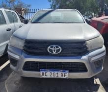 TOYOTA HILUX 4X4 D/C DX 2.4 TDI 6 M/T