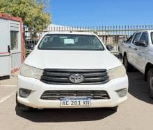TOYOTA HILUX 4X4 D/C DX 2.4 TDI 6 M/T