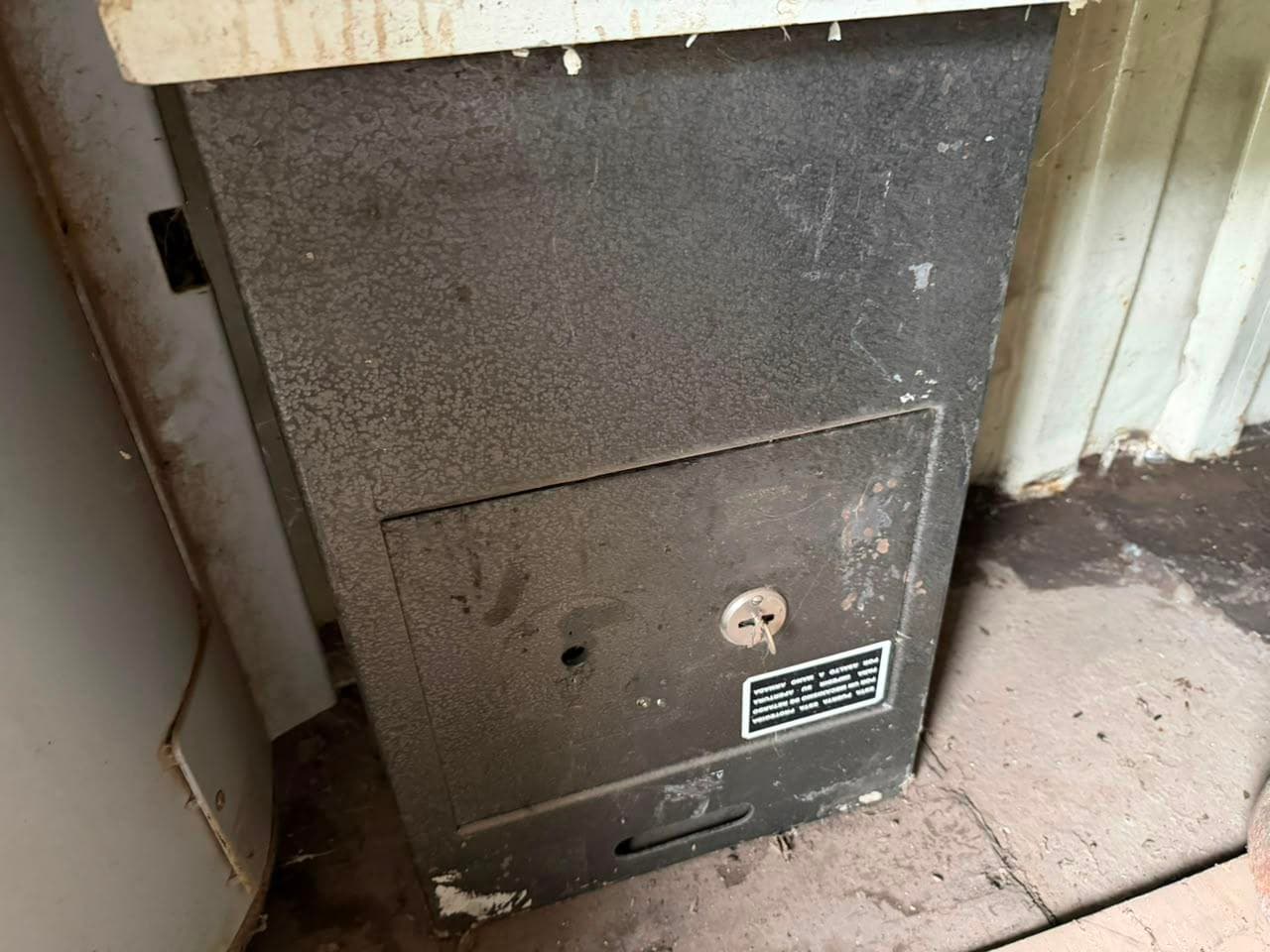 CAJAS FUERTE, Cantidad: 4 Unidades, Condición: usado, con posibles faltantes. LOC: SALTO, provincia de Buenos Aires