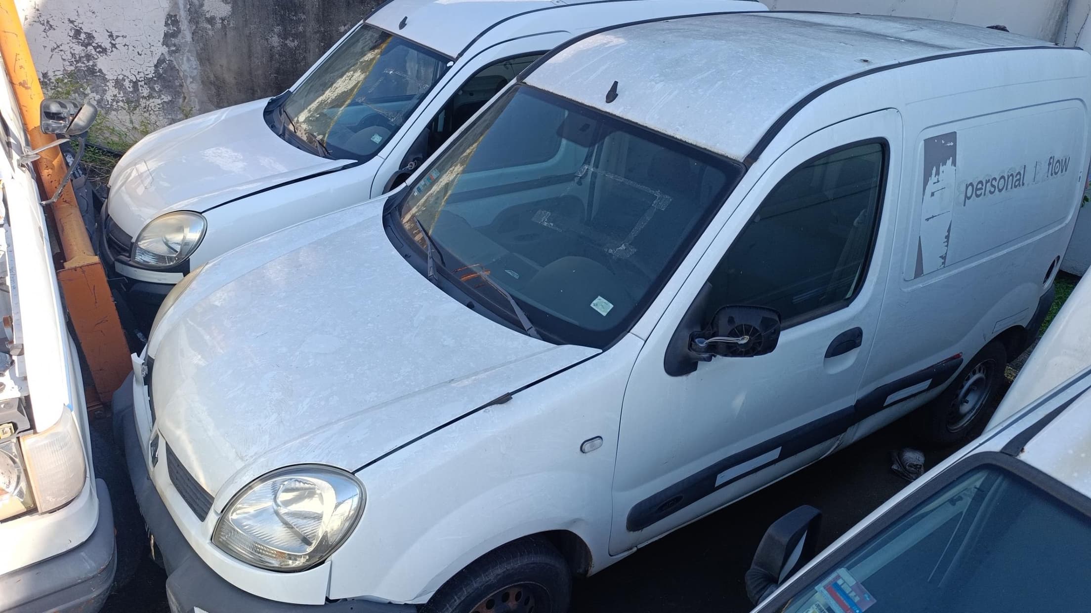 RENAULT FURGON KANGOO CONFORT 1.5 DCICD DA SVT 1P, Año 2008. DOM: HFL973. Ubicación: Rosario, provincia de Santa Fe
