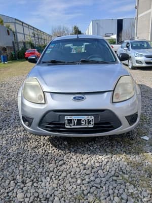 FORD  SEDAN 3 PUERTAS  KA FLY VIRAL 1.6L, Año 2012. DOM: LJY913. Ubicación: San Miguel de Tucumán, provincia de Tucumán