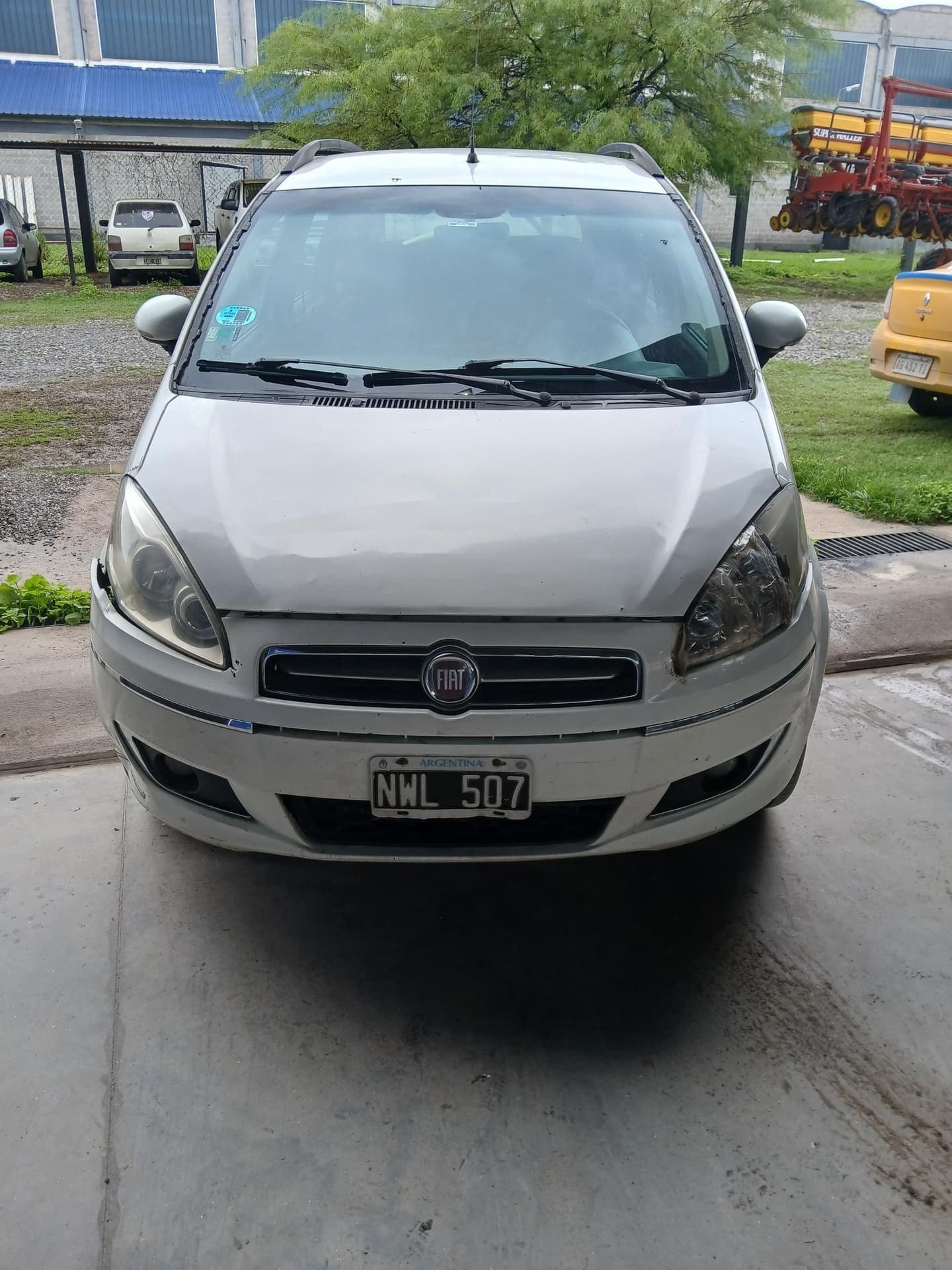 FIAT SEDAN 5 PUERTAS IDEA ESSENCE 1.6 16V, Año 2014. DOM: NWL507. Ubicación: Playa San Miguel de Tucumán, provincia de Tucumán