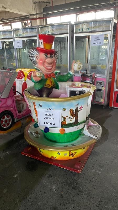 Juego electrónico Kiddie Taza De Alicia, Cantidad: 1 unidad, Condición: usado, rezago con posibles faltantes. LOC: Ciudad Autónoma de Buenos Aires