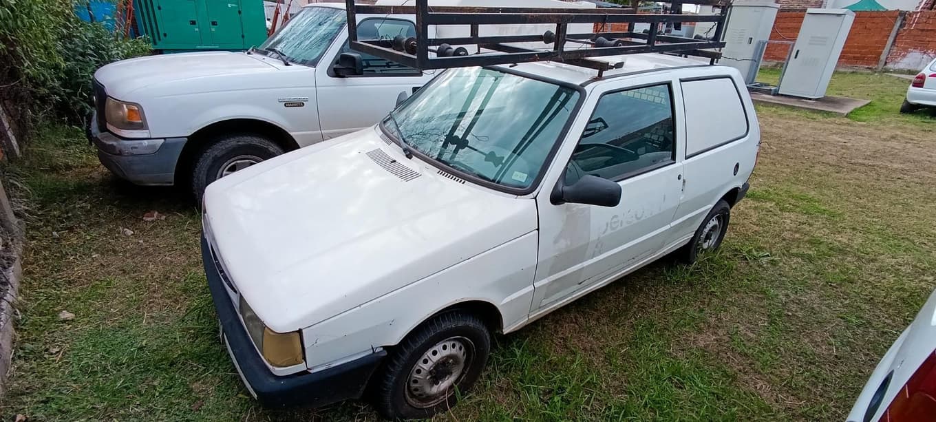 FIAT UTILITARIO UNO S CARGO, Año 2006. DOM: EGT251. Ubicación: PARANA, provincia de Entre Ríos