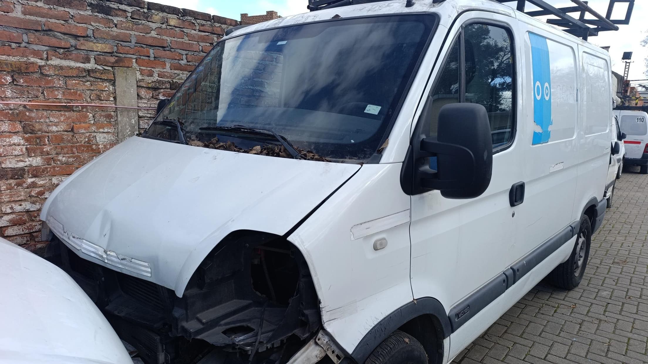 RENAULT FURGON  MASTER PH3 DCI 120 L1H1 PKCNF, Año 2011. DOM: KKM141. Ubicación: Lujan, provincia de Buenos Aires