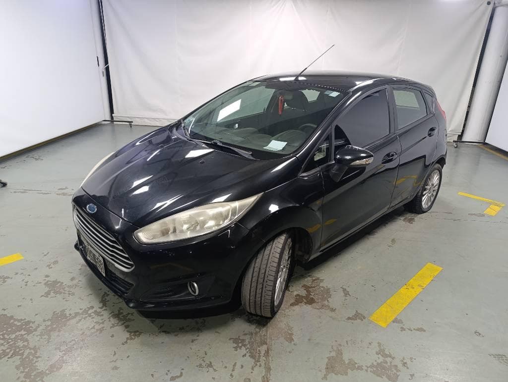 FORD SEDAN 5 PUERTAS FIESTA 1.6L SE, Año 2014. DOM: OGK560. Ubicación: San Fernando, provincia de Buenos Aires