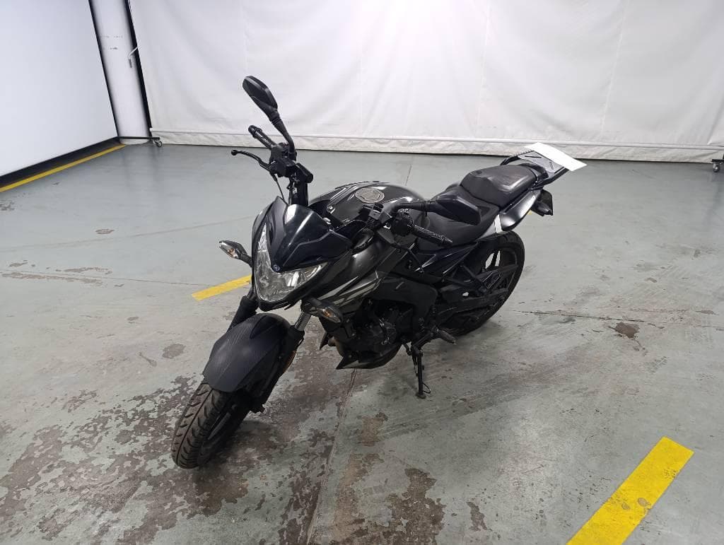 BAJAJ MOTOCICLETA ROUSER 200, Año 2024. DOM: A216MSF. Ubicación: San Fernando, provincia de Buenos Aires
