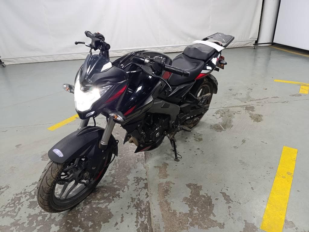 BAJAJ MOTOCICLETA ROUSER 200 NS, Año 2025. DOM: A243ACQ. Ubicación: Playa San Fernando, provincia de Buenos Aires