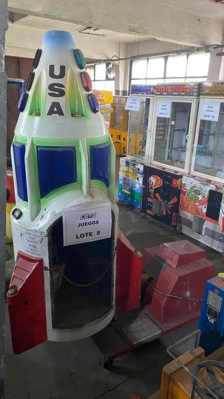 Juego electrónico Kiddie Cohete, Cantidad: 1 unidad, Condición: usado, rezago con posibles faltantes. LOC: Ciudad Autónoma de Buenos Aires