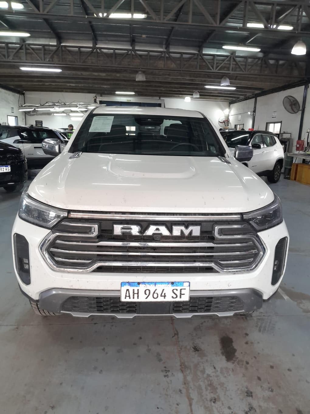 RAM Pick up DAKOTA LARAMIE 2.2 AT8 4X4, Año 2025. DOM:  AH964SF . Ubicación: Palomar, provincia de Buenos Aires