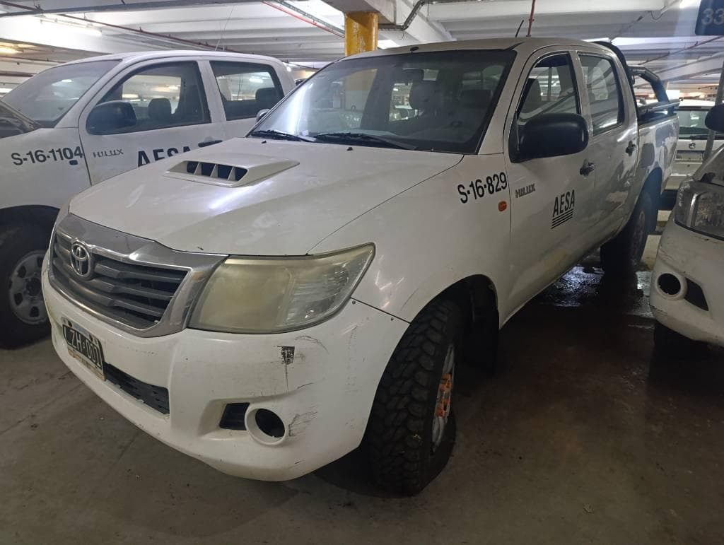 TOYOTA PICK-UP HILUX 4X4 CABINA DOBLE DX PACK 2.5 TDI, Año 2012. DOM: LZH001. Ubicación: San Fernando, provincia de Buenos Aires