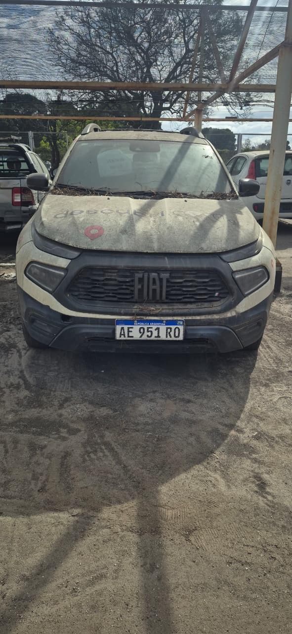 FIAT PICK-UP DOBLE CABINA TORO ULTRA 2.0 CD AT9 4X4, Año 2021. DOM:  AE951RO . Ubicación: Córdoba, provincia de Córdoba