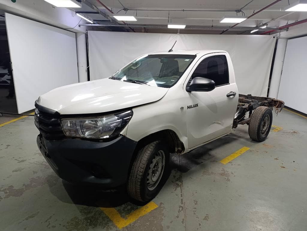 TOYOTA CHASIS CON CABINA HILUX 4X4 CC DX 2.4 TDI 6 MT, Año 2022. DOM: AF400LH. Ubicación: San Fernando, provincia de Buenos Aires