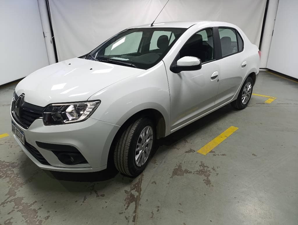 RENAULT SEDAN 4 PUERTAS LOGAN ZEN 1.6, Año 2025. DOM: AH113RJ. Ubicación: Playa San Fernando, provincia de Buenos Aires