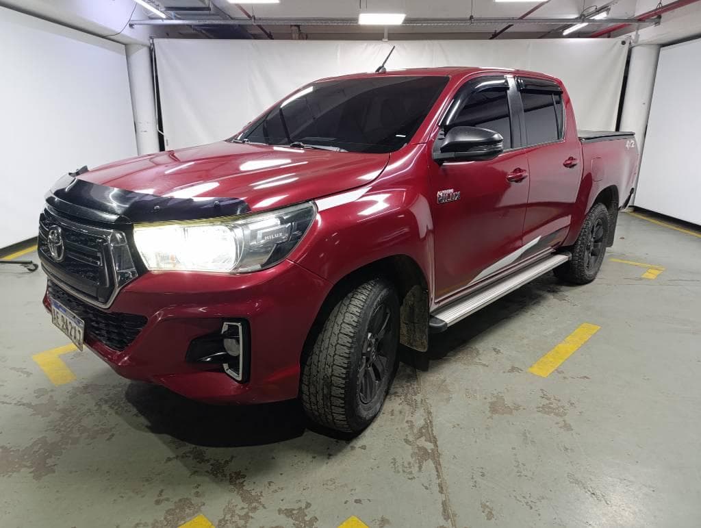TOYOTA PICK-UP HILUX 4X2 D/C SR 2.4 TDI 6 M/T, Año 2020. DOM: AE242AJ. Ubicación: San Fernando, provincia de Buenos Aires