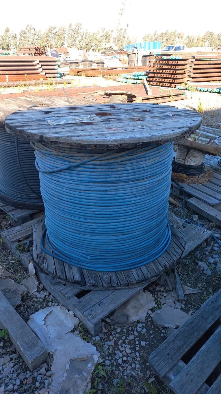 Cables de potencia varios sin uso, Cantidad: 420 metros aprox, Condición: Sin uso. LOC: Campana, provincia de Buenos Aires