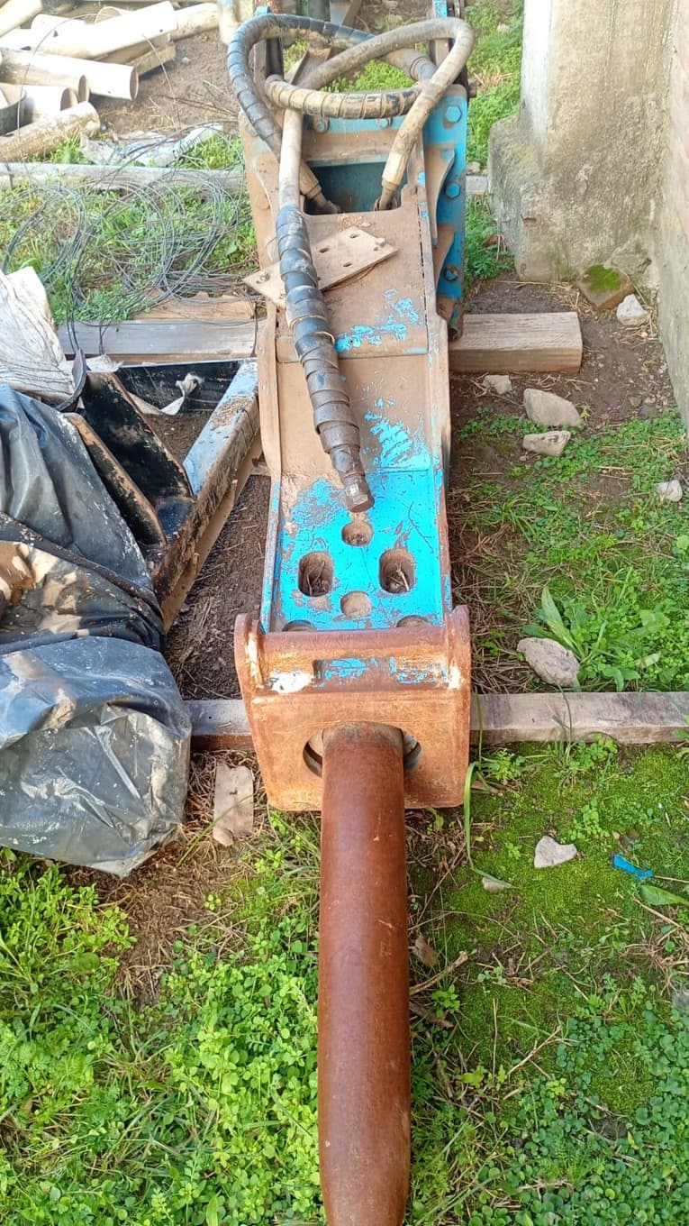 Martillo Demoledor Dromeccanica italiana para excavadora, Cantidad: 1 unidad, Condición: usado. LOC: Arroyo Seco, provincia de Santa Fe