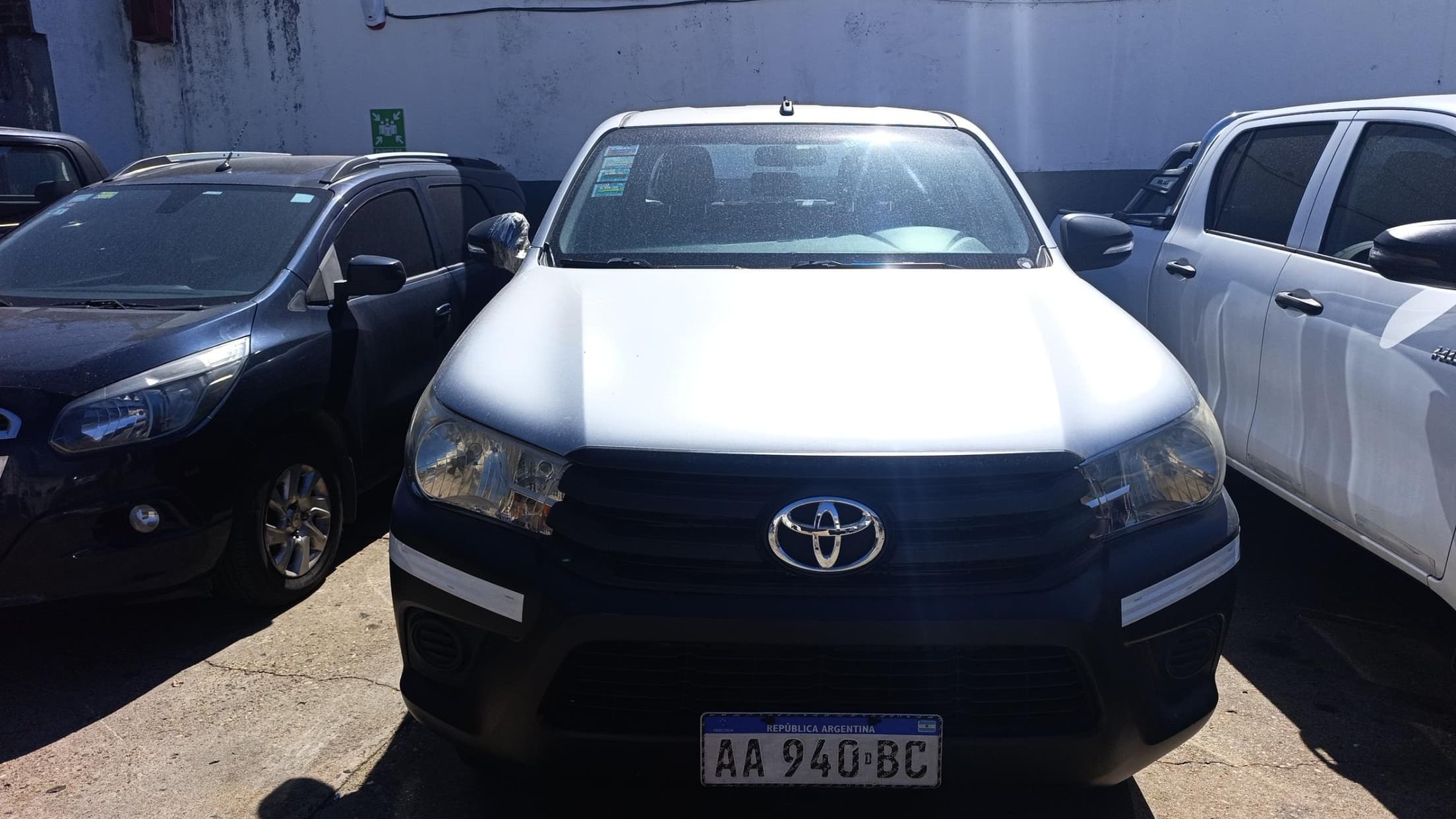 TOYOTA PICK-UP HILUX 4X2 D/C DX 2.4 TDI 6 M/T, Año 2017. DOM: AA940BC. Ubicación: Ciudad Autónoma de Buenos Aires