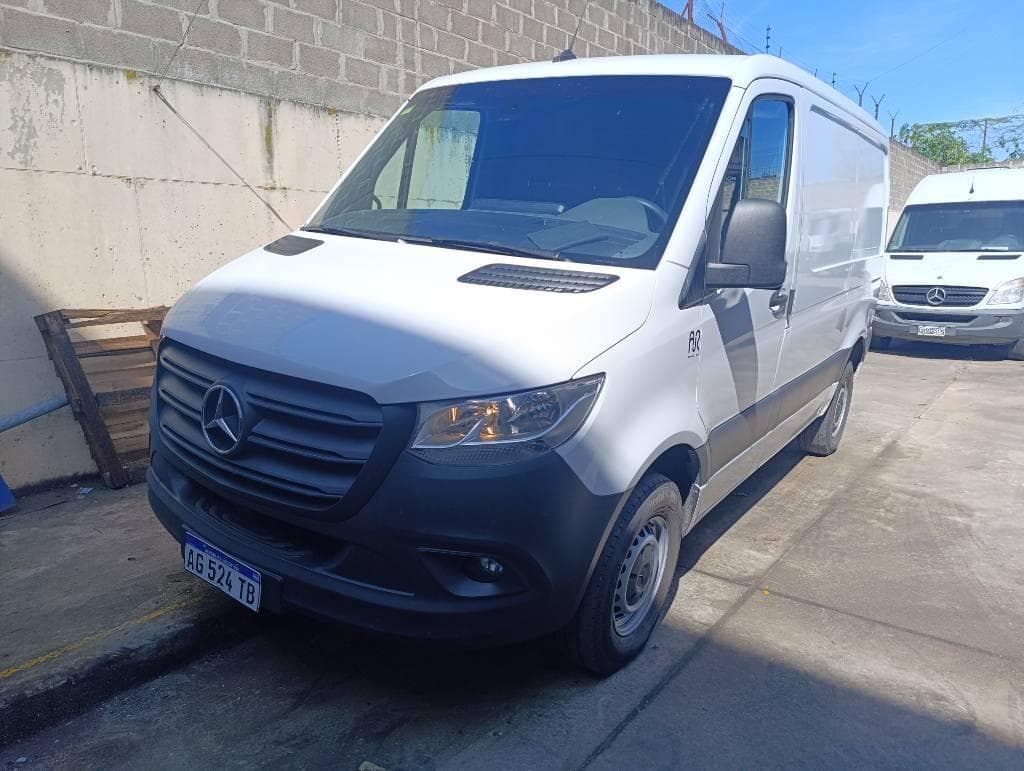 MERCEDES BENZ FURGON SPRINTER 311 CDI STREET FURGON 3250 OM654, Año 2024. DOM: AG524TB. Ubicación: Guarda Vehicular San Fernando, provincia de Buenos Aires