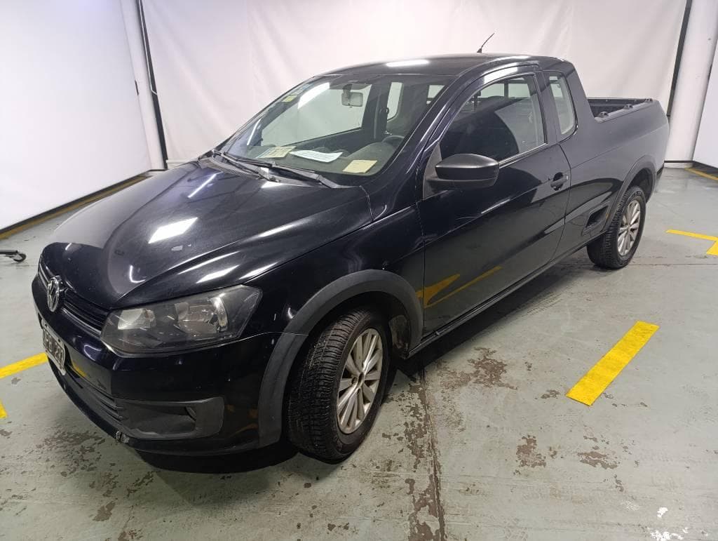 VOLKSWAGEN PICK-UP CABINA Y MEDIA SAVEIRO 1.6L GP, Año 2015. DOM: OPB233. Ubicación: San Fernando, provincia de Buenos Aires