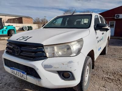 TOYOTA PICK-UP HILUX 4X4 D/C DX 2.4 TDI 6 M/T, Año 2016. DOM: AA833KL. Ubicación: Rincón de los Sauces, provincia de Neuquén