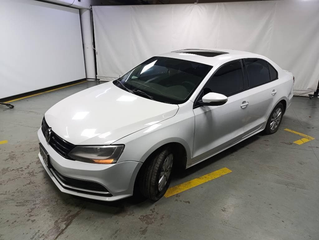 VOLKSWAGEN SEDAN 4 PUERTAS VENTO 2.0, Año 2015. DOM: OYZ296. Ubicación: San Fernando, provincia de Buenos Aires