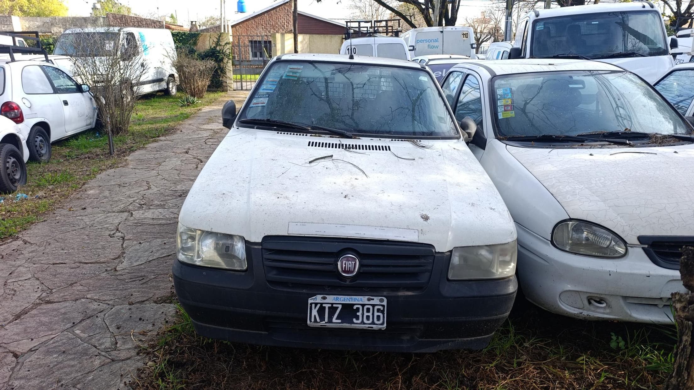 FIAT UTILITARIO UNO VAN FIRE MPI 8V, Año 2011. DOM: KTZ386. Ubicación: Lujan, provincia de Buenos Aires