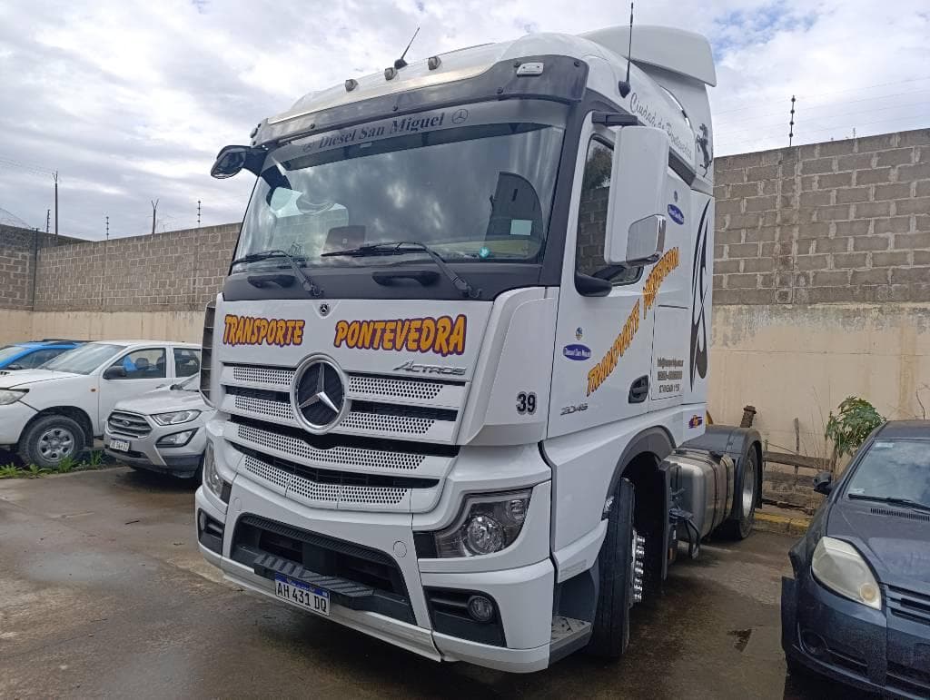 MERCEDES BENZ TRACTOR C/CABINA DORMITORIO ACTROS 2045 LS, Año 2025. DOM: AH431DQ. Ubicación: San Fernando, provincia de Buenos Aires