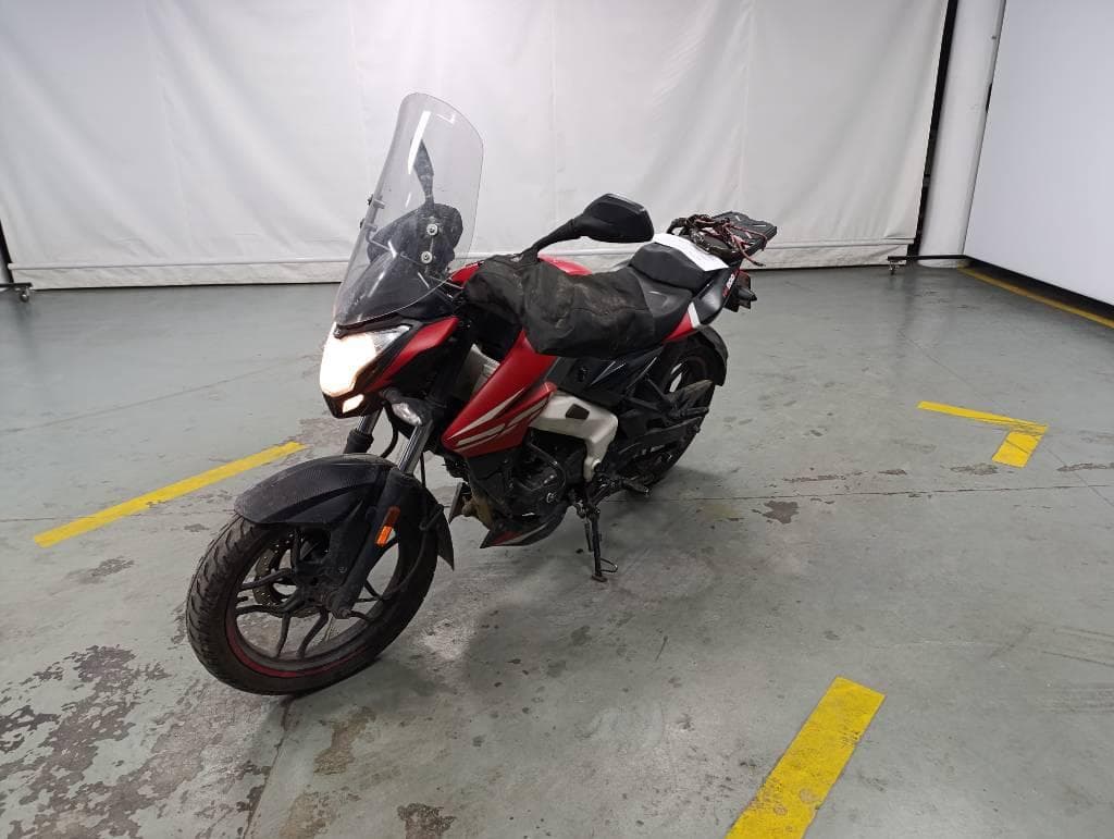 BAJAJ MOTOCICLETA ROUSER 200, Año 2024. DOM: A209ITF. Ubicación: San Fernando, provincia de Buenos Aires