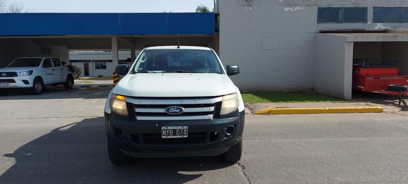 FORD PICK-UP RANGER2 DC 4X4 XL SAFETY 2.2L D, Año 2014. DOM: NYB074. Ubicación: Monte Cristo, provincia de Córdoba