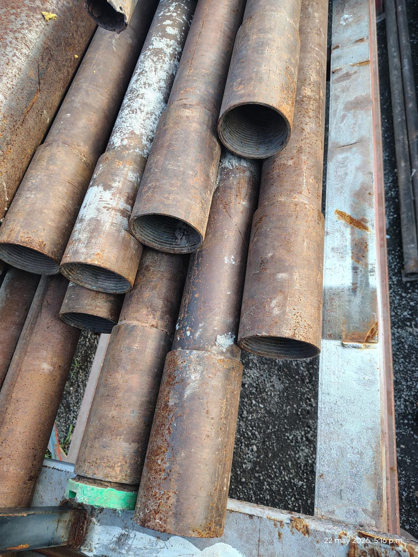 Caños Petroleros 4 pulgadas, Cantidad: 17 unidades, Condición: usado. LOC: Arroyo Seco, provincia de Santa Fe